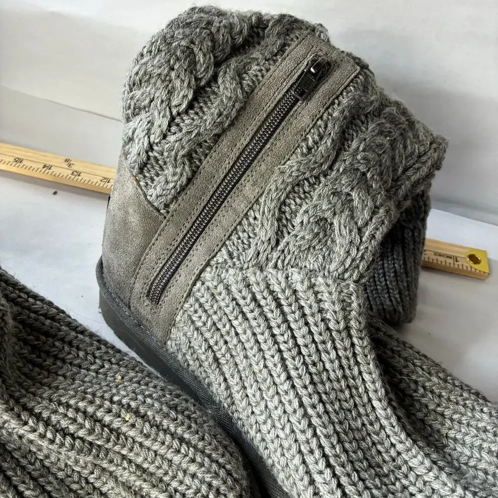UGG Tall Classic Cardy Cable Knit Boots Women 11 Gray Wool Slouchy Button Winter